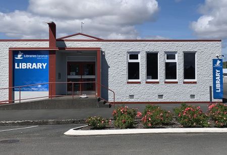 Pahiatua Library